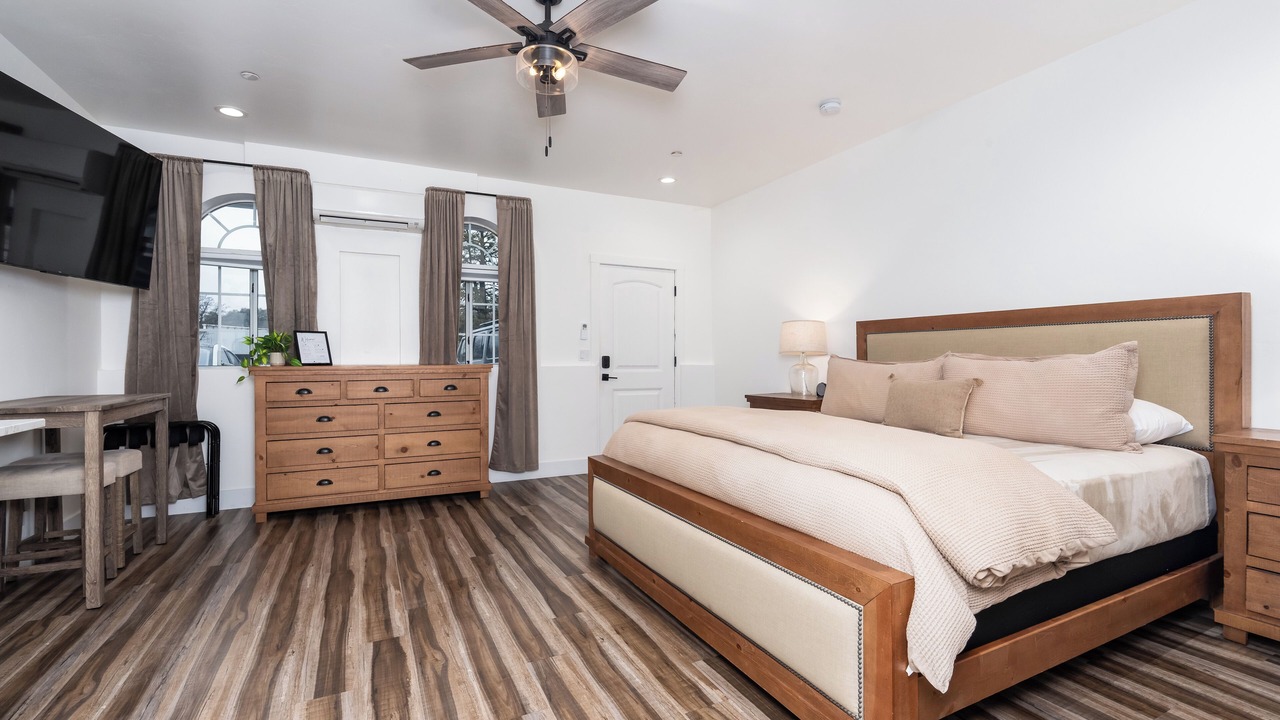 Photo of Bedroom in Oakhurst