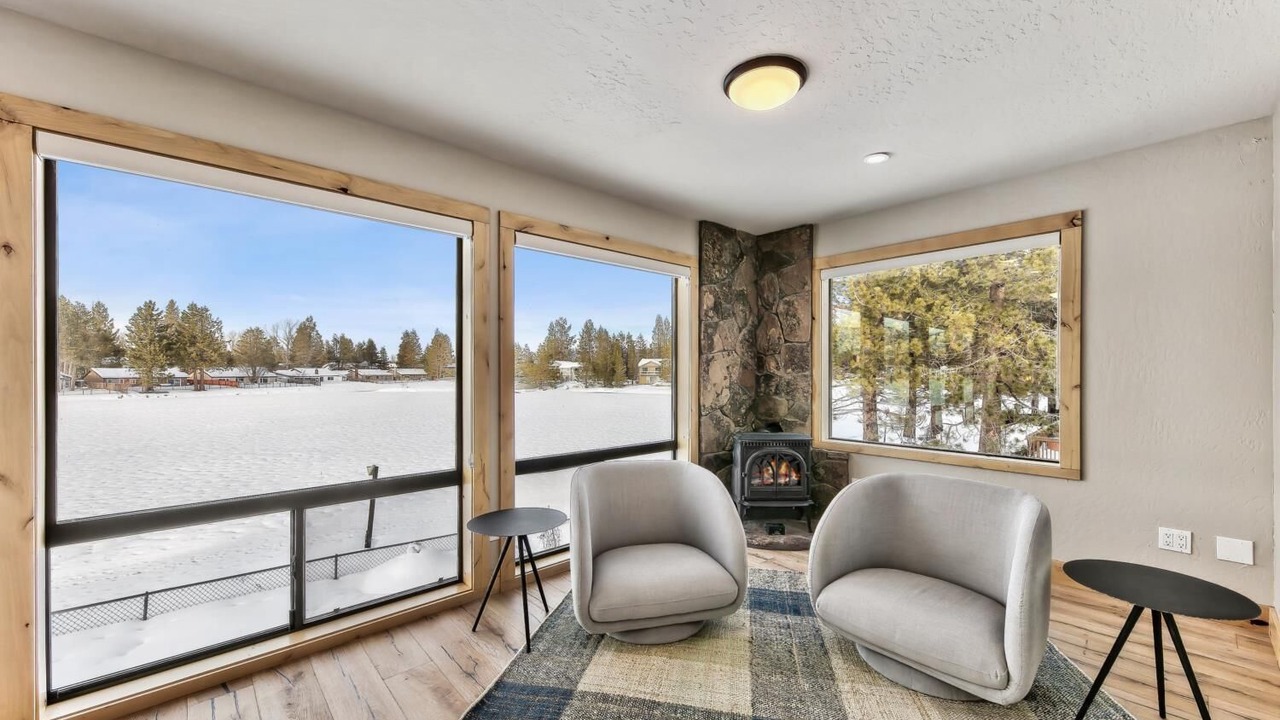 Photo of Livingroom in Tahoe Island