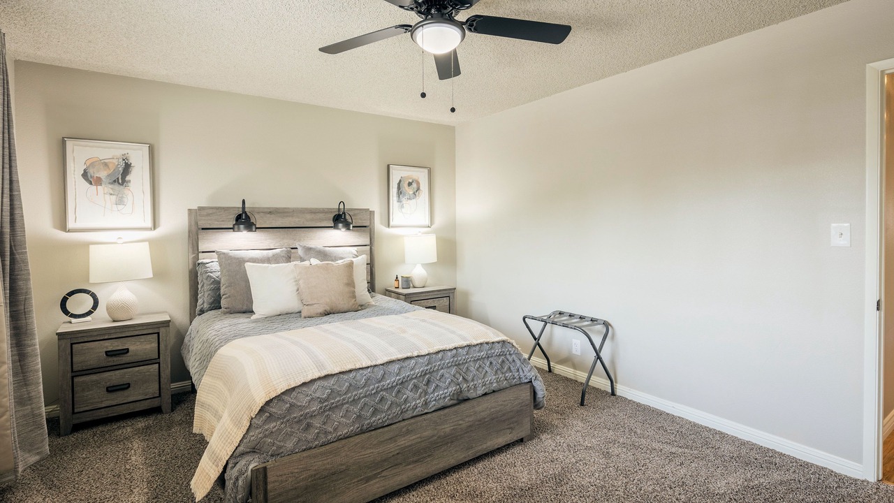 Photo of Bedroom in Raisin