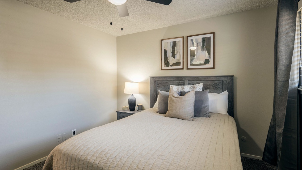 Photo of Bedroom in Raisin