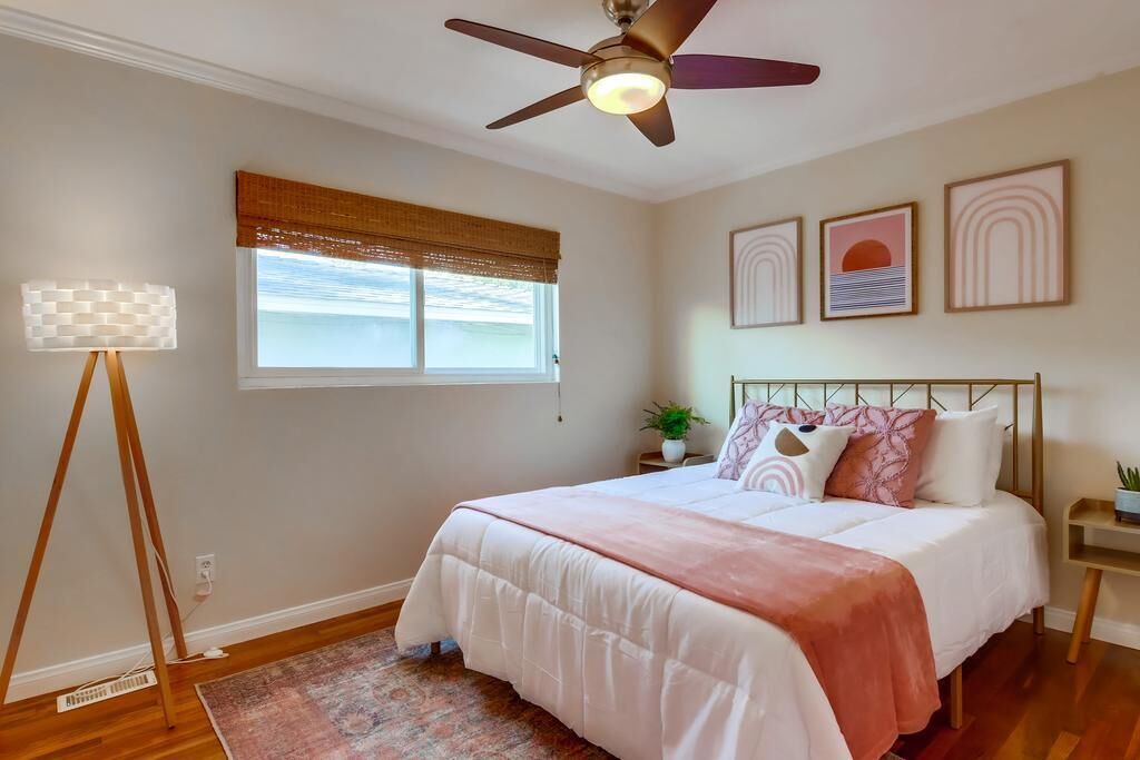 Photo of Bedroom in Sunset Cliffs