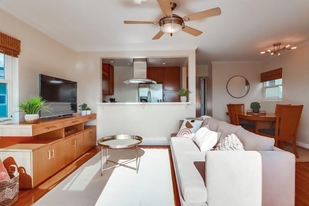 Photo of Livingroom in Sunset Cliffs