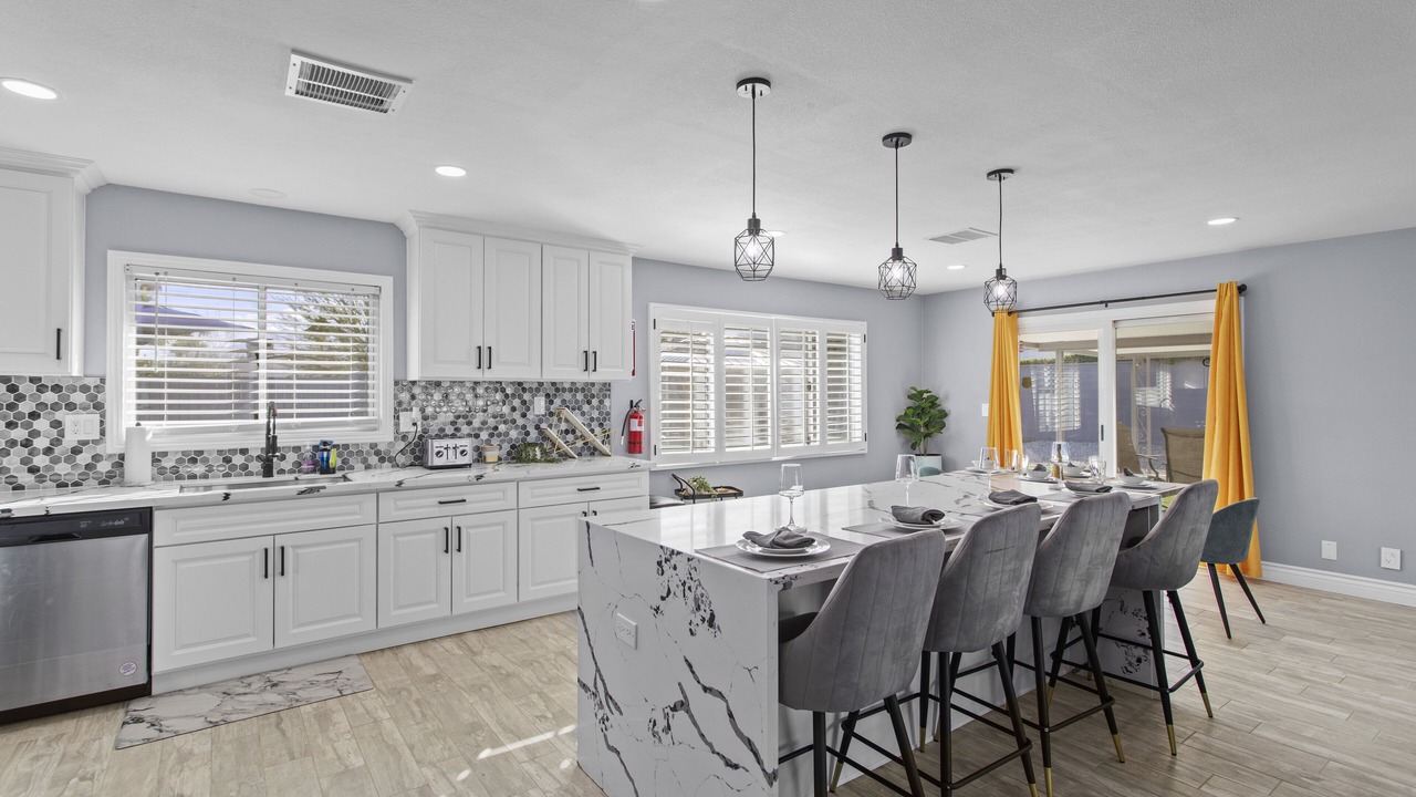 Photo of Kitchen in Racquet Club Estates