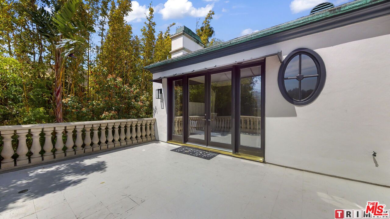 Photo of Outdoor in Sherman Oaks