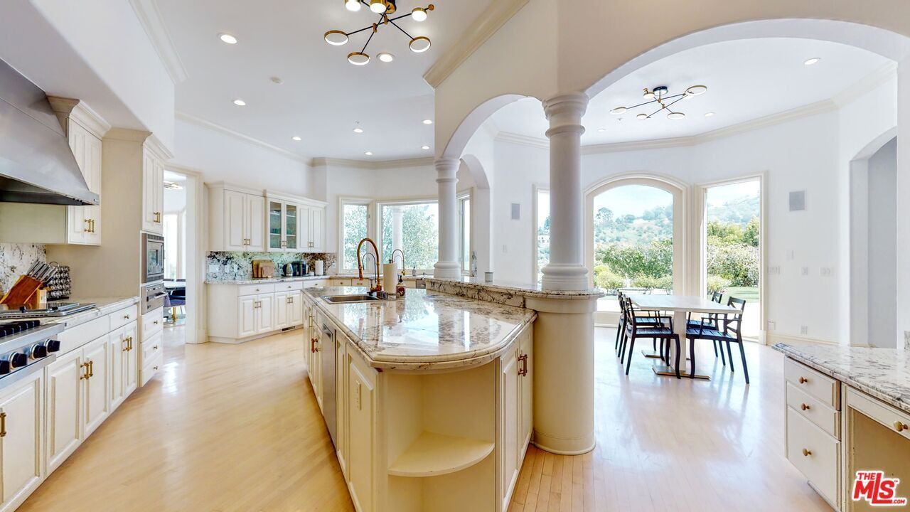 Photo of Kitchen in Sherman Oaks