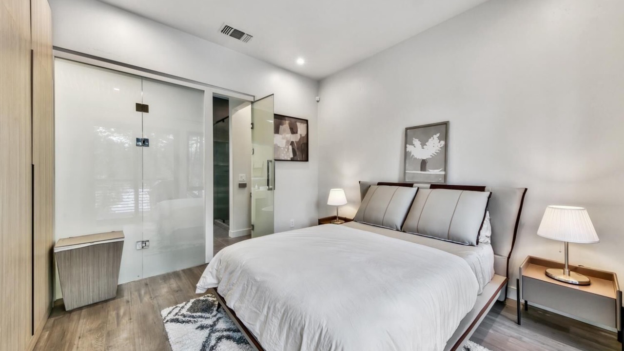 Photo of Bedroom in Black Bart