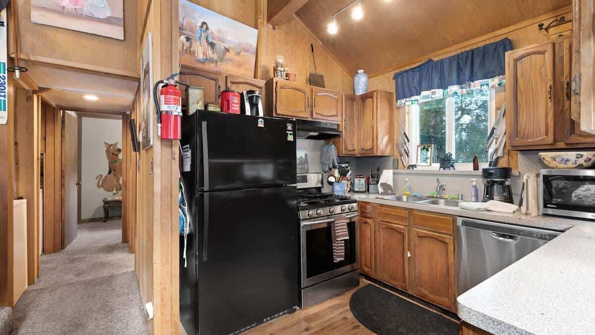Photo of Kitchen in Sierra Cedars