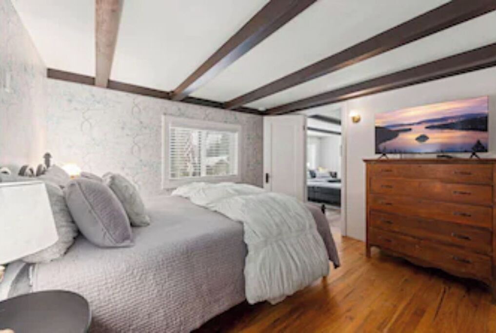 Photo of Bedroom in Quincy