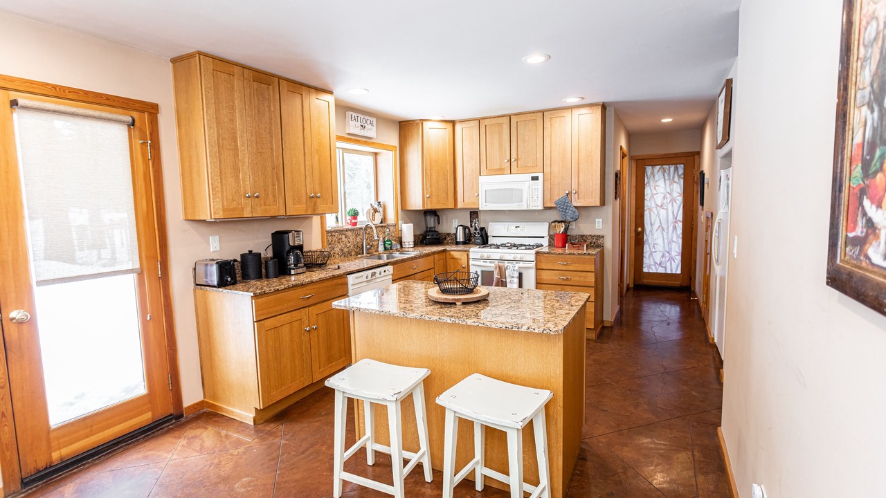 Photo of Kitchen in Portola