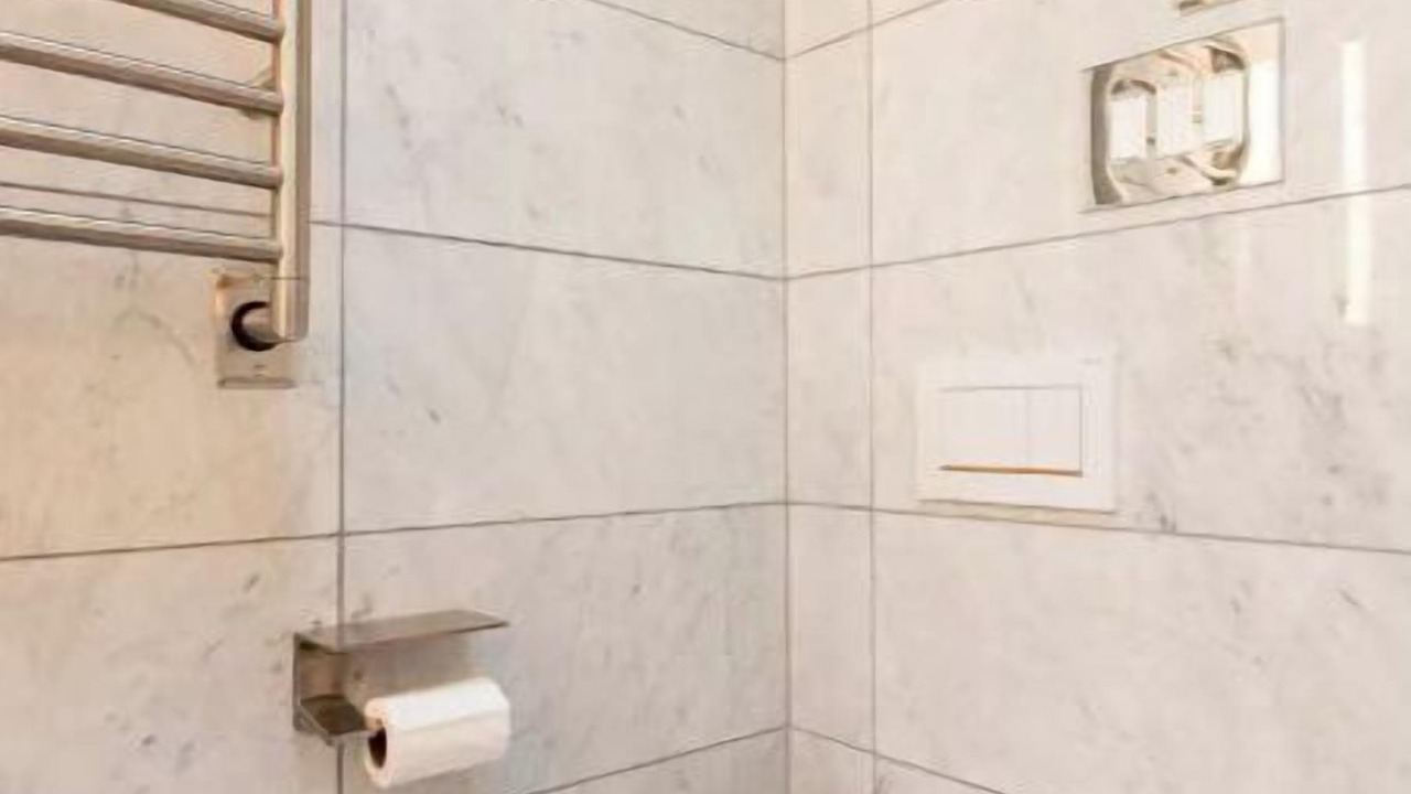 Photo of Bathroom in Belmont Shore