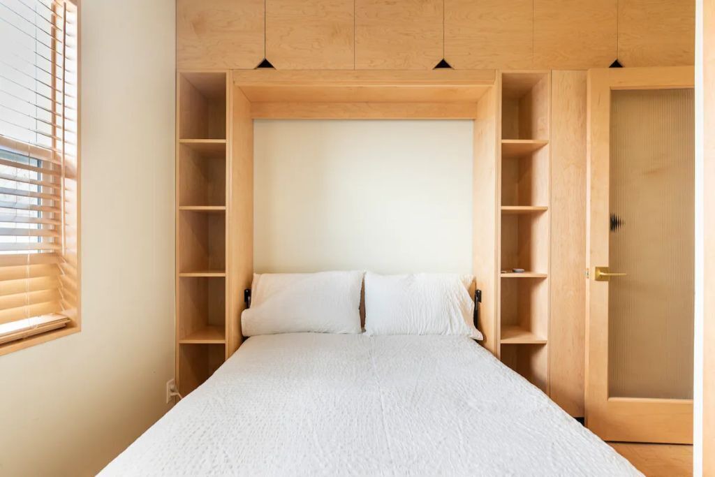 Photo of Bedroom in Belmont Shore