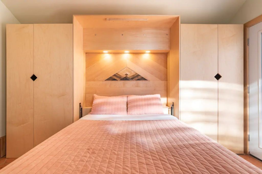 Photo of Bedroom in Belmont Shore