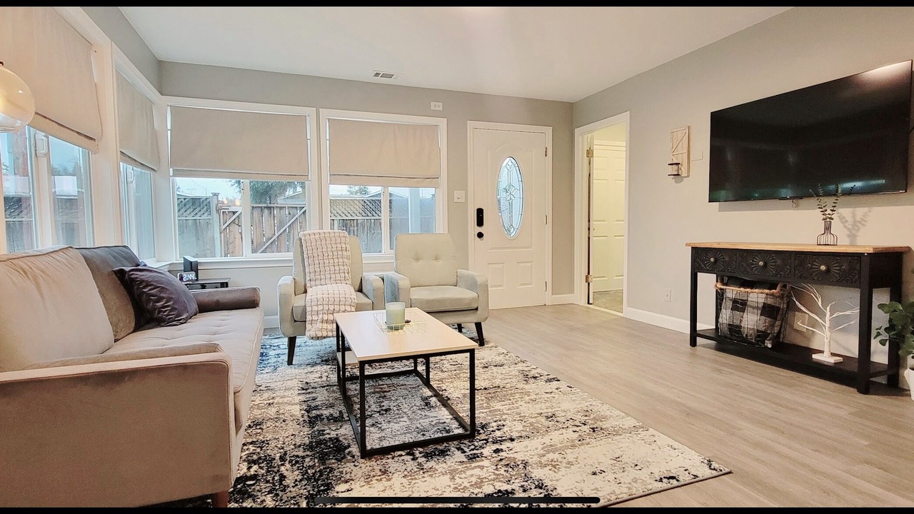 Photo of Livingroom in Livermore