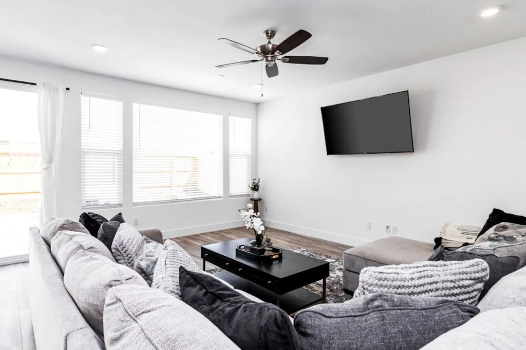 Photo of Livingroom in Roosevelt