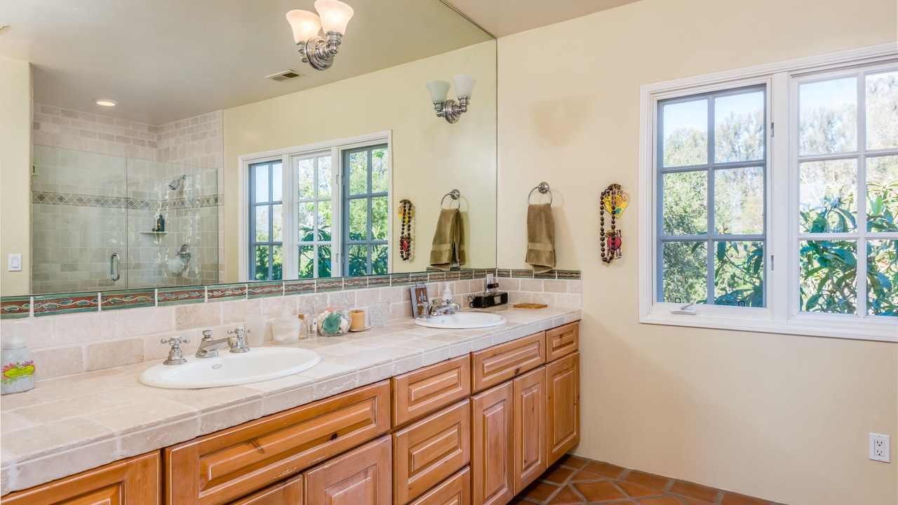 Photo of Bathroom in West Mesa