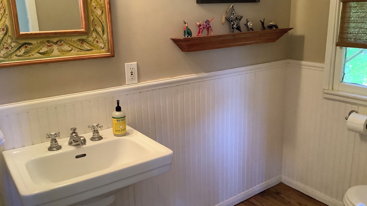 Photo of Bathroom in West Mesa