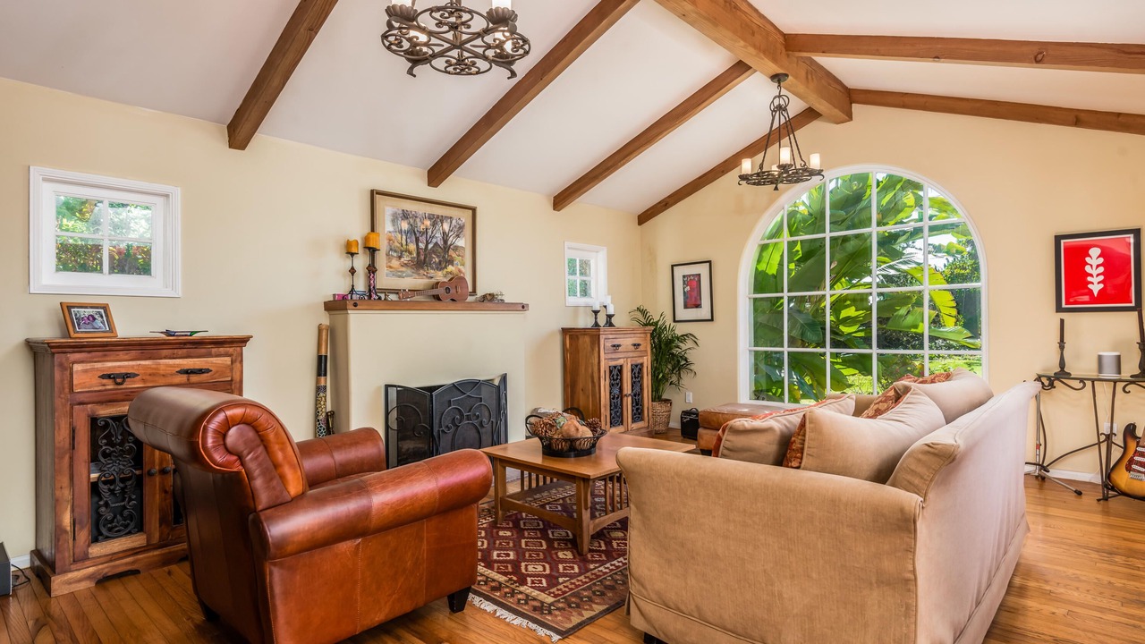 Photo of Livingroom in West Mesa