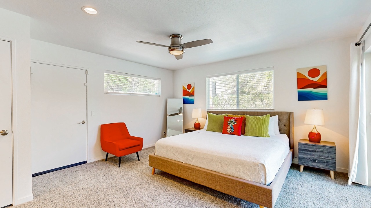 Photo of Bedroom in Racquet Club South