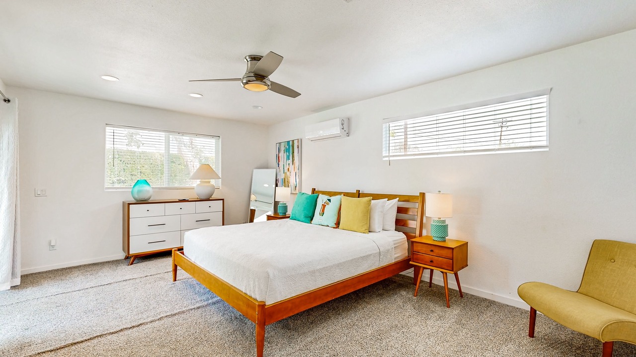 Photo of Bedroom in Racquet Club South