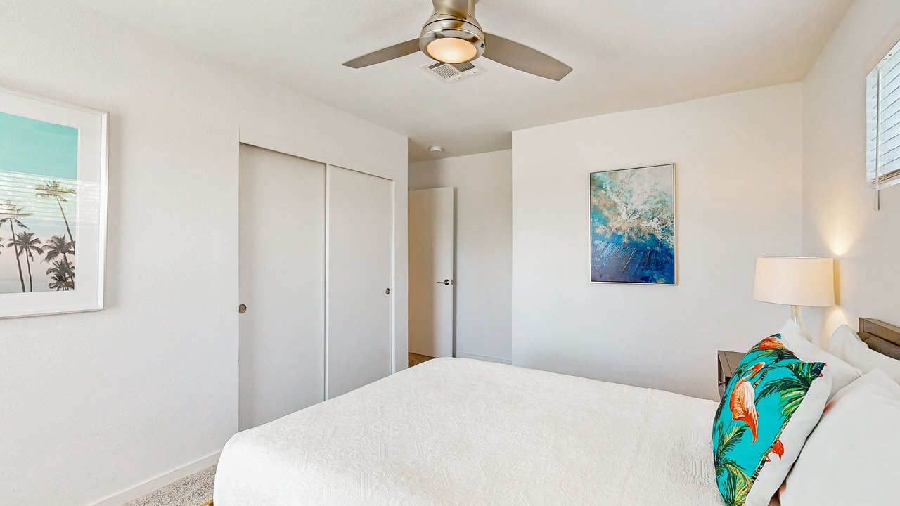 Photo of Bedroom in Racquet Club South
