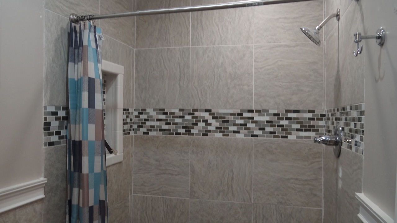 Photo of Bathroom in Tennyson - Alquire