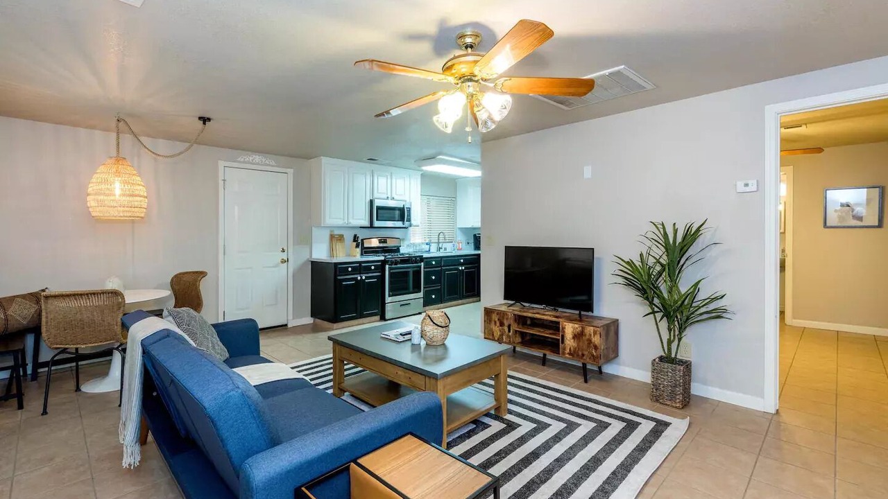 Photo of Livingroom in Roosevelt