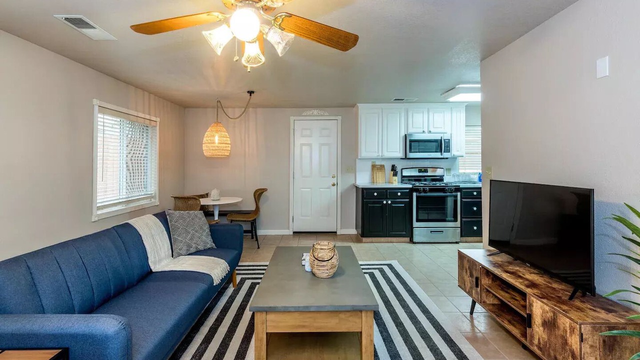 Photo of Livingroom in Roosevelt