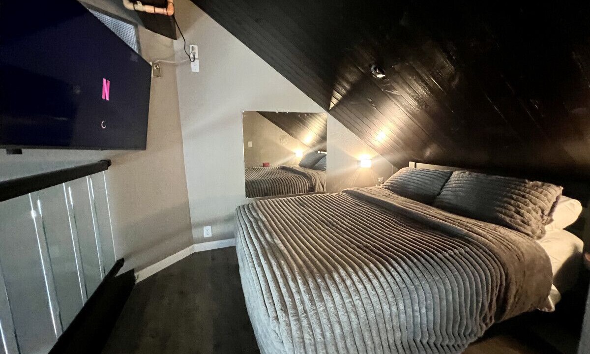 Photo of Bedroom in Tahoe Keys