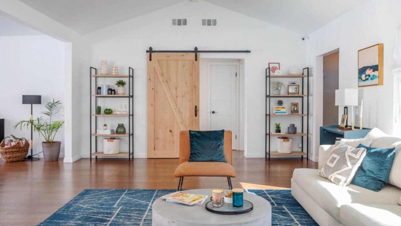Photo of Livingroom in Sherman Oaks
