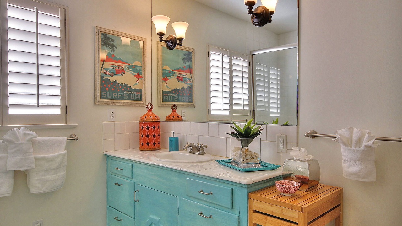 Photo of Bathroom in West Beach