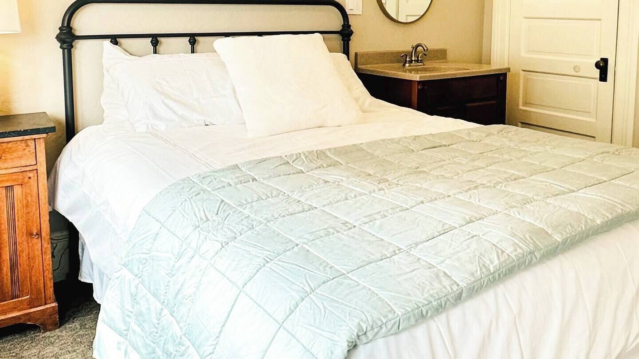 Photo of Bedroom in Duboce Triangle