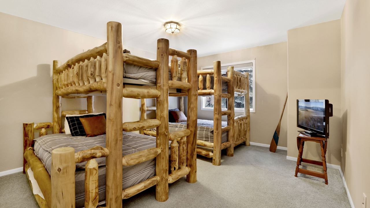 Photo of Bedroom in Castle Glen Estates
