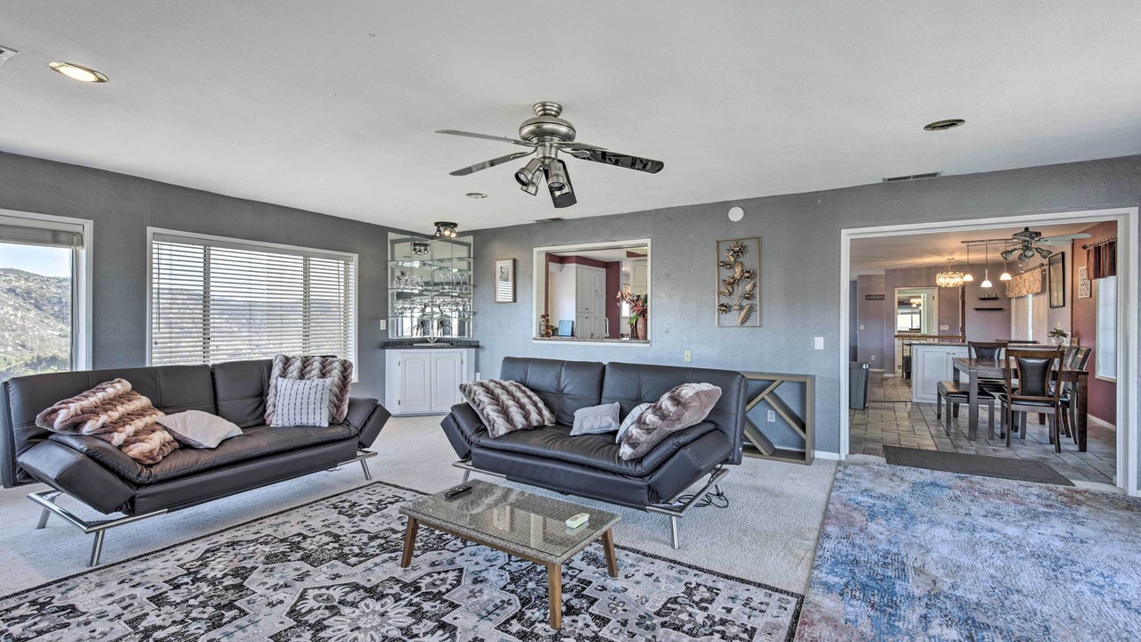 Photo of Livingroom in Mesa Rock