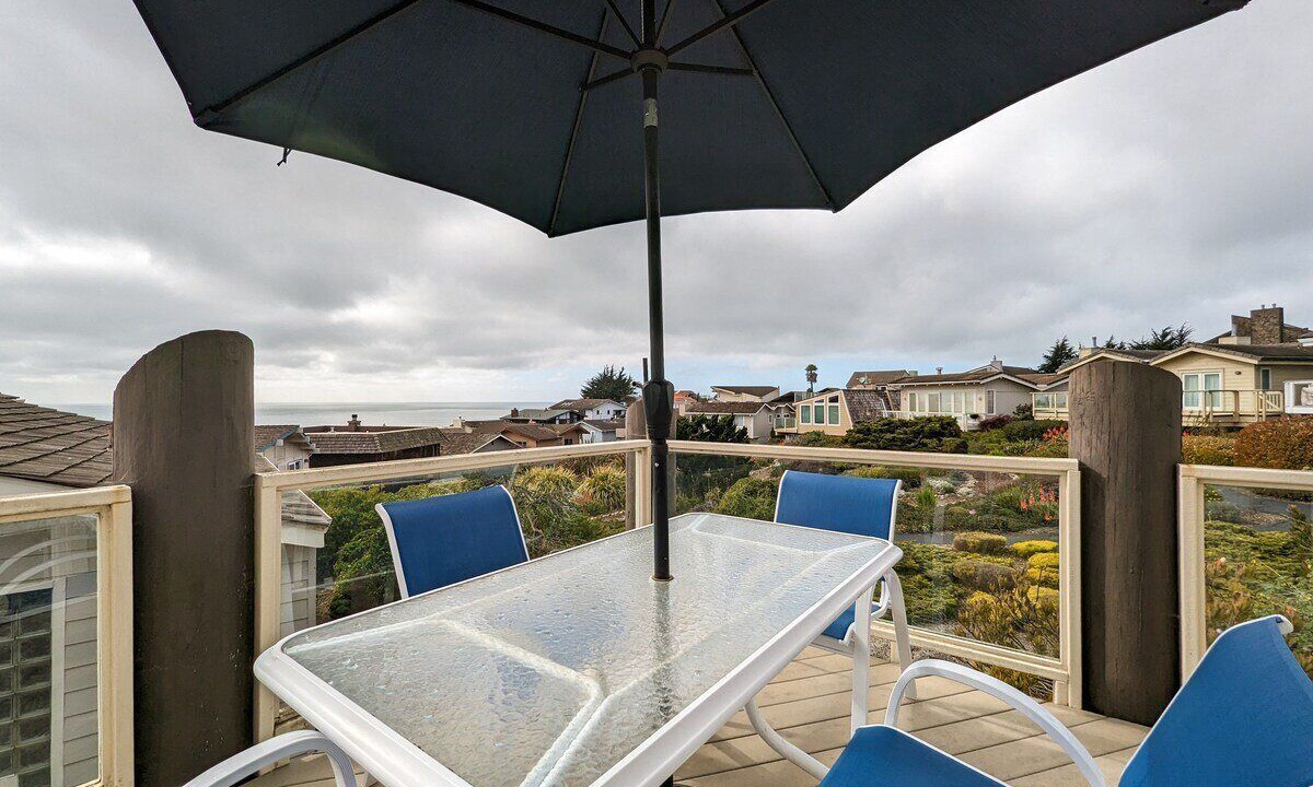 Photo of Patio Balcony in La Selva Beach