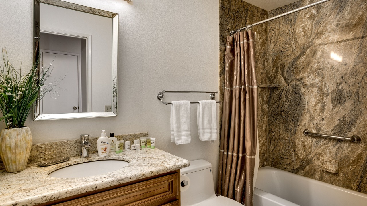 Photo of Bathroom in Christmas Valley