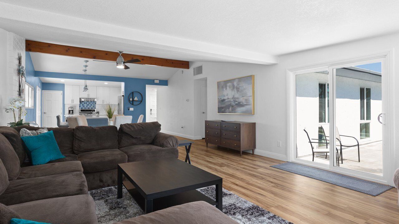 Photo of Livingroom in Serra Mesa