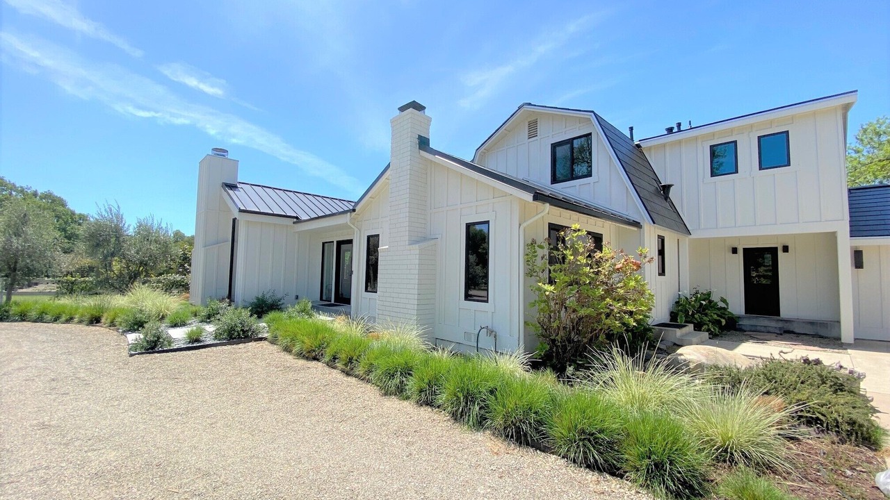 Photo of Others in Los Olivos