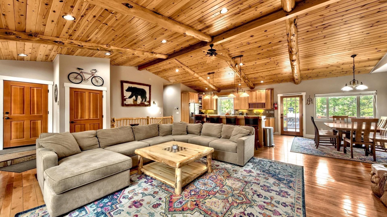 Photo of Livingroom in Tahoe Paradise