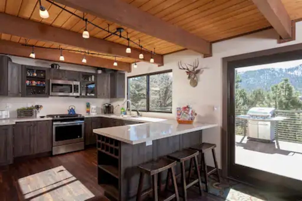 Photo of Kitchen in Upper Moonridge