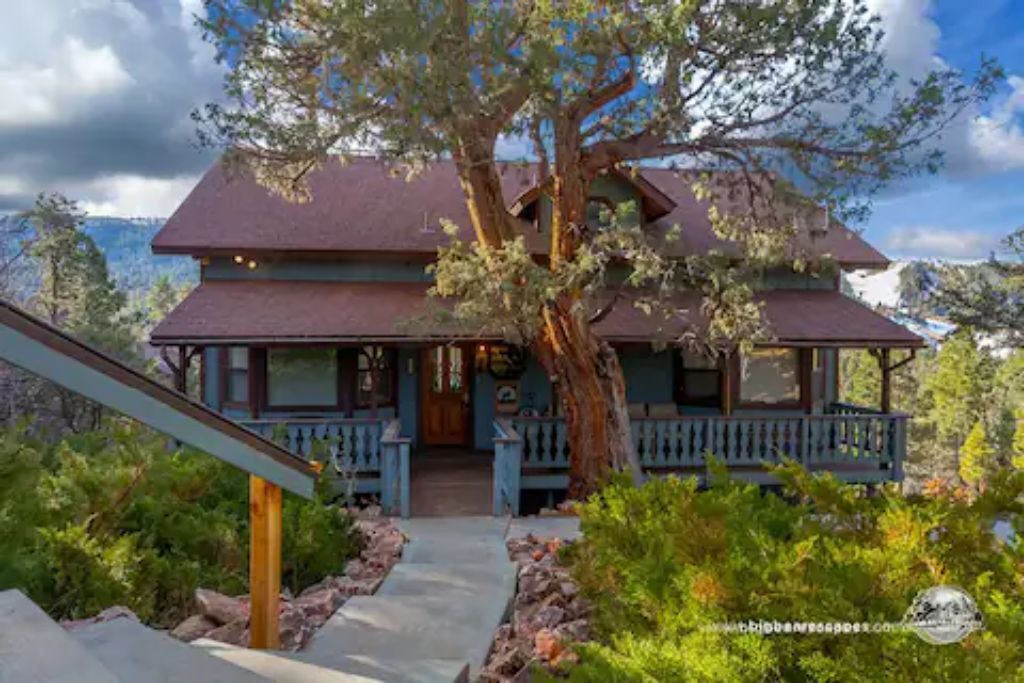 Photo of Outdoor in Upper Moonridge