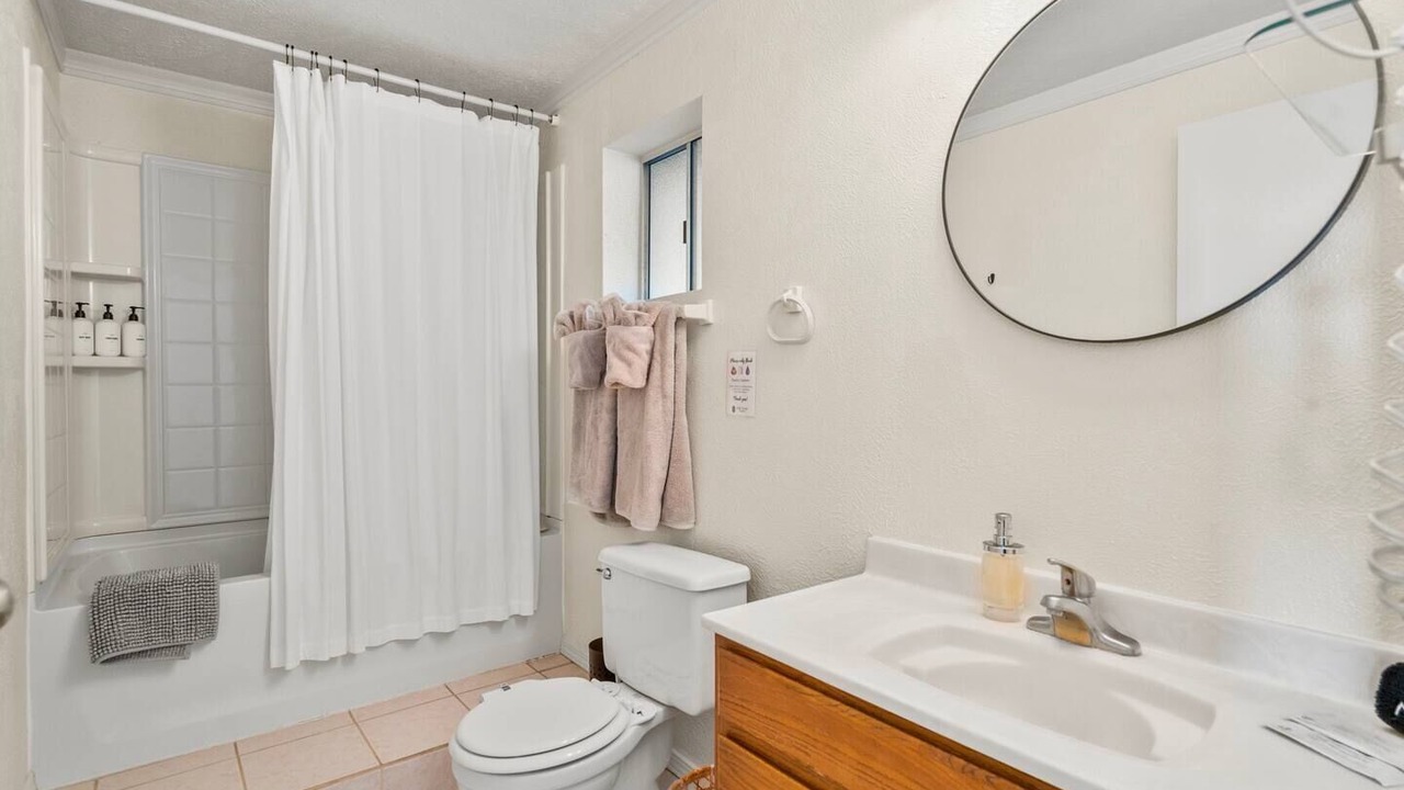 Photo of Bathroom in Cazadero