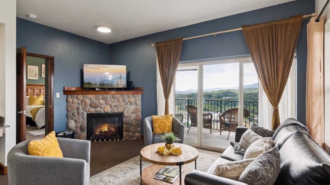 Photo of Livingroom in Pigeon Forge