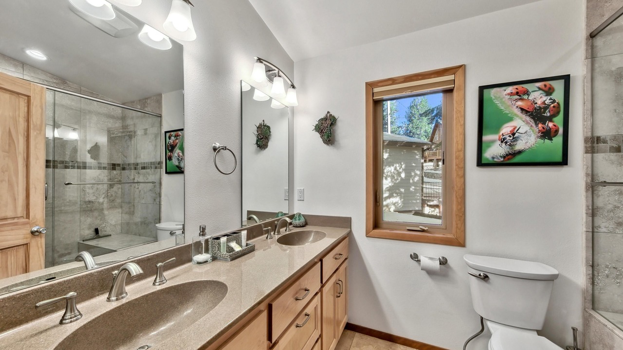 Photo of Bathroom in Pioneer Trail