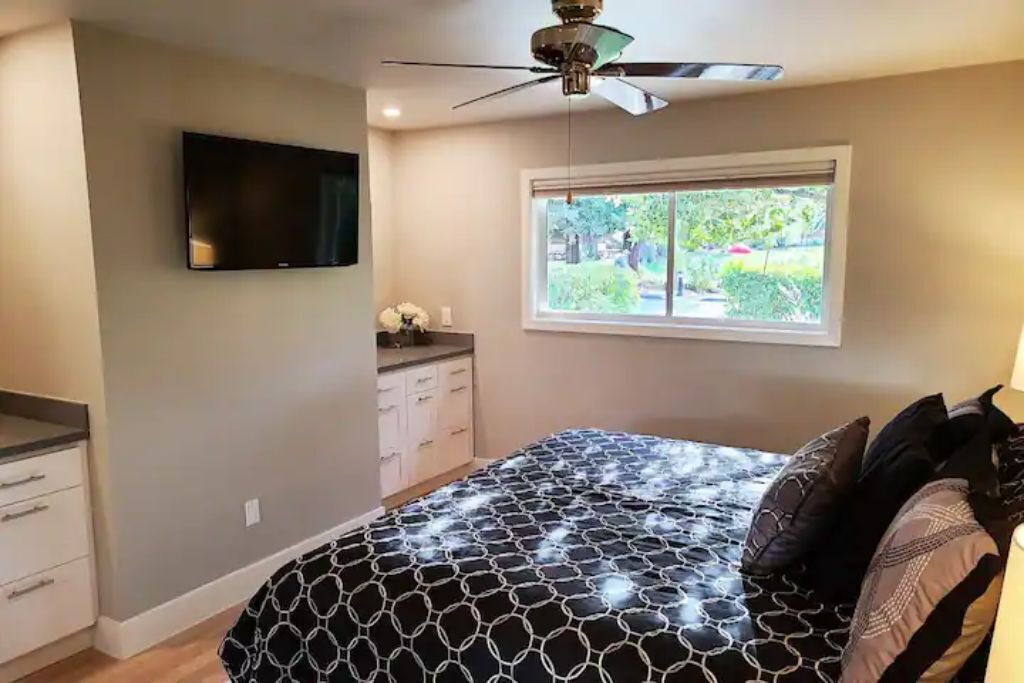 Photo of Bedroom in Yountville