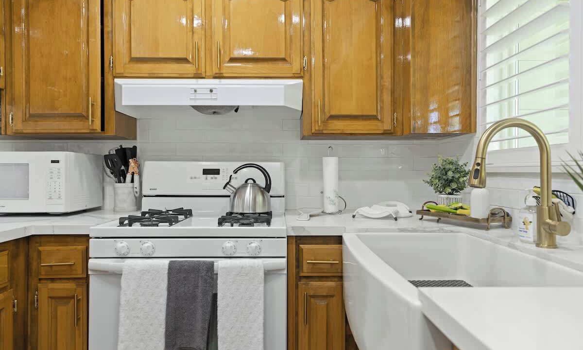 Photo of Kitchen in Hanford