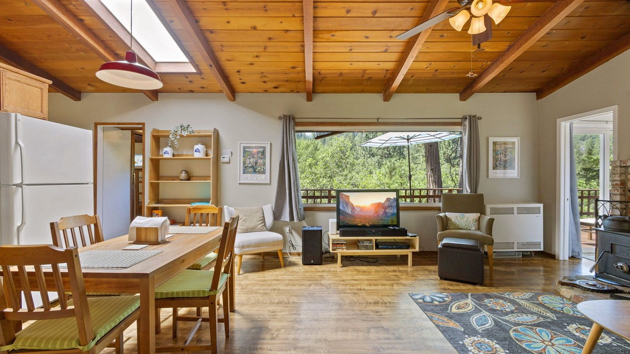 Photo of Livingroom in Twain Harte