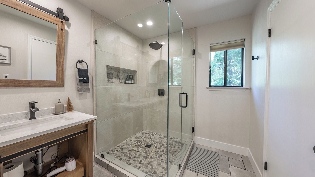 Photo of Bathroom in Granite Ridge