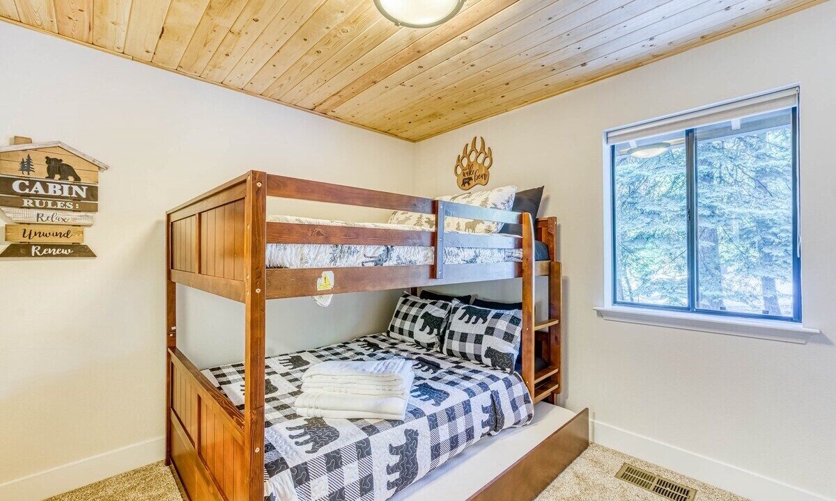 Photo of Bedroom in Granite Ridge
