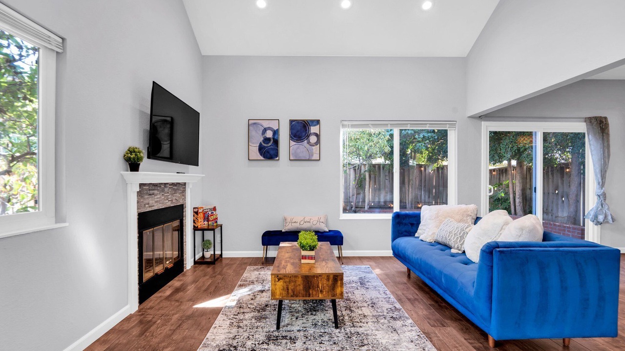 Photo of Livingroom in Ardenwood