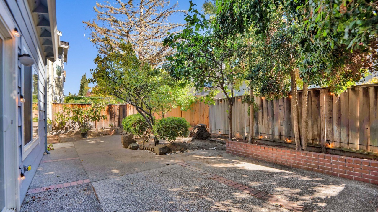Photo of Outdoor in Ardenwood